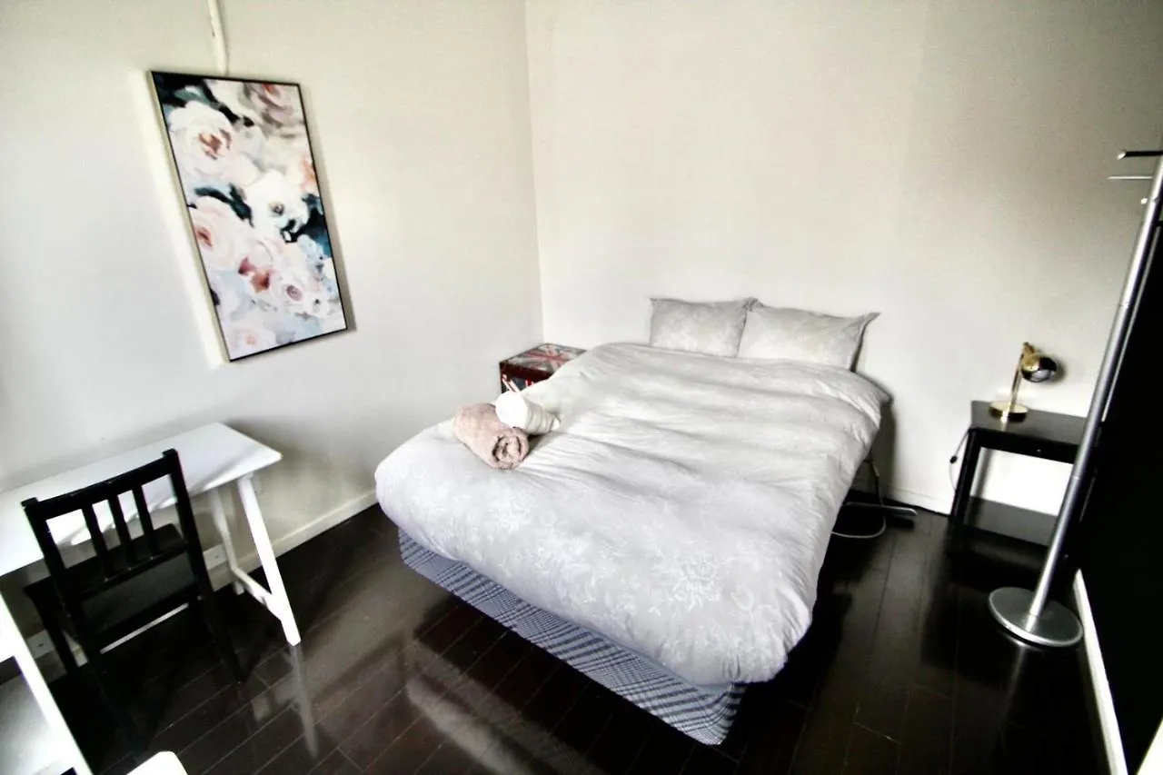 The Parkdale Hostellerie Toronto Hostal